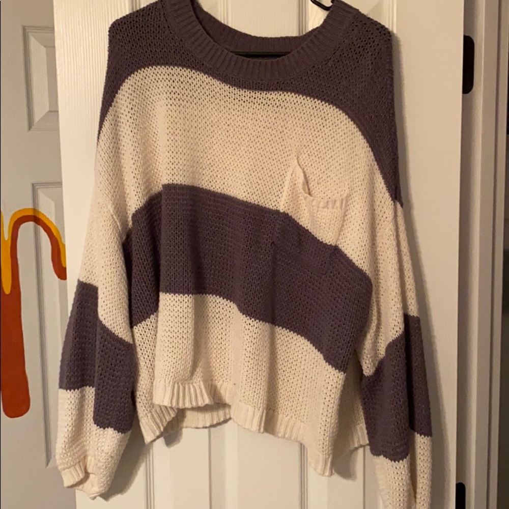 American eagle sweater